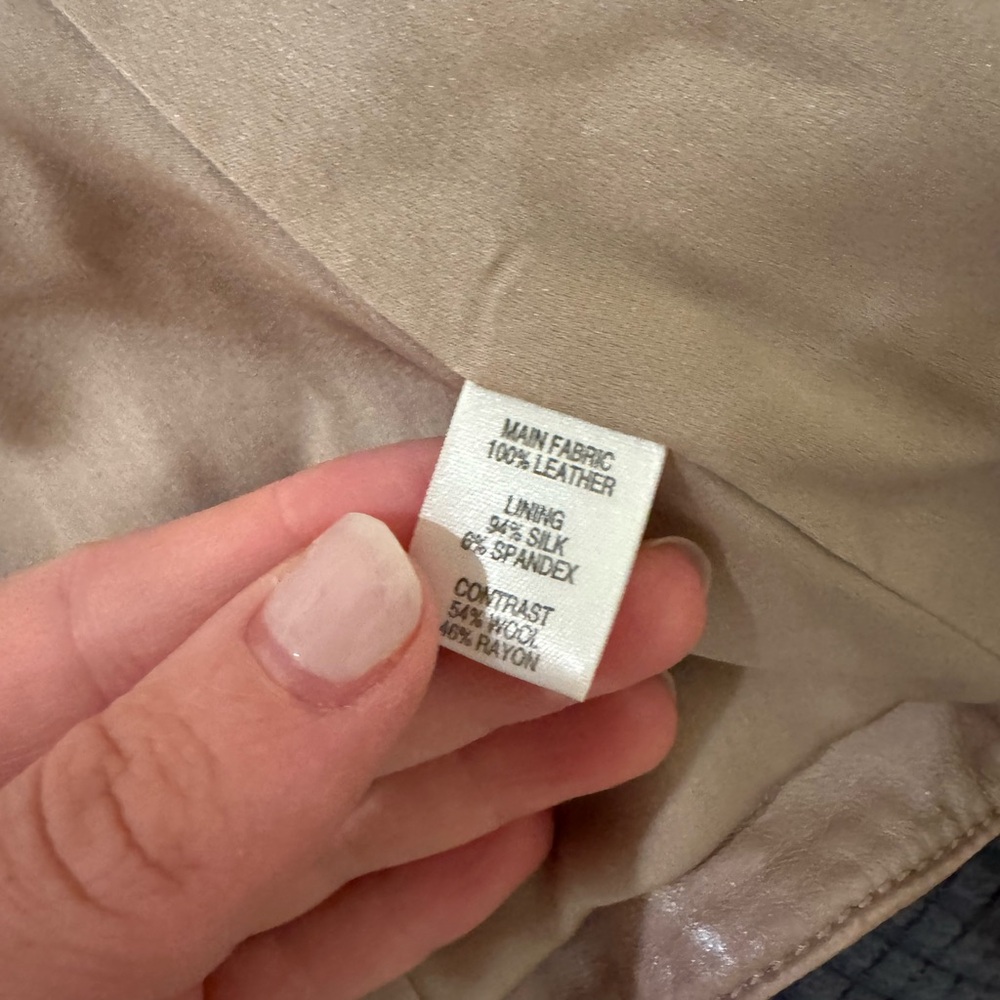 St. John leather and silk jacket size 8 (medium) - Picture 6 of 6